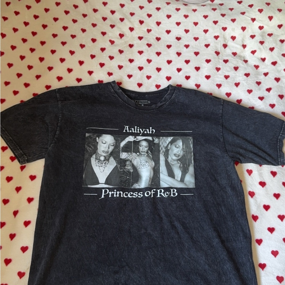 Forever 21 Black Graphic Tee